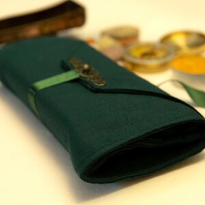 Tarot card wrap, Green Tarot bag, Tarot card holder, Velvet Tarot desk pouch, Case, Box, Gift for Witches, Oracle, Tarot Card Protector