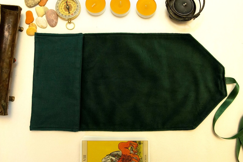 Tarot card wrap, Green Tarot bag, Tarot card holder, Velvet Tarot desk pouch, Case, Box, Gift for Witches, Oracle, Tarot Card Protector