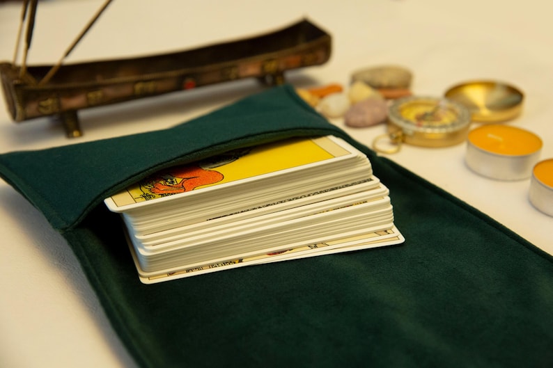 Tarot card wrap, Green Tarot bag, Tarot card holder, Velvet Tarot desk pouch, Case, Box, Gift for Witches, Oracle, Tarot Card Protector