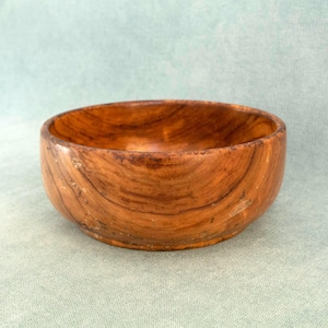 Vintage wood bowl, Wood cauldron / plate, Witch Spell Pot, Home Altar decor, Gift for witches, Antique Witchcraft supplies