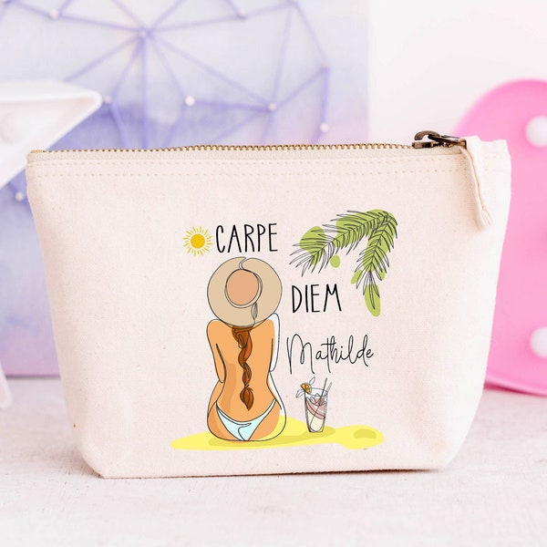 Trousse  personnalisée "Carpe Diem" femme à la plage, vacances