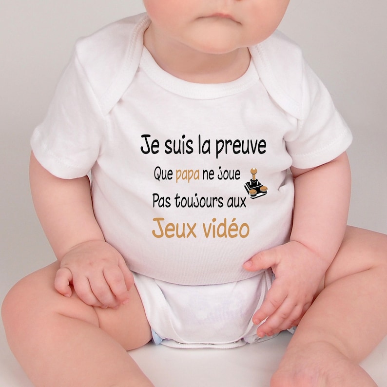 Body bébé personnalisé, papa gamer, cadeau naissance MARRON