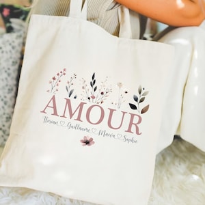 Tote bag personnalisable, Modèle Amour avec prénoms.