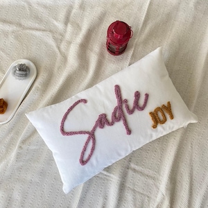 Personalisierte Babyzimmer Dekor, Baby Mädchen Kinderzimmer Kissen, benutzerdefinierte Kissenbezug, personalisierte Kissen, Punch Needle, Mädchen-Kind-Geschenk, Jungen-Kind-Geschenk
