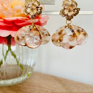 GLORIA earrings with acetate petals and Sézane-inspired stainless steel stud earrings, handmade image 3