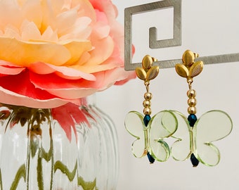 BUTTERFLY dangling earrings with anise green transparent resin butterfly and stainless steel floral ear stud