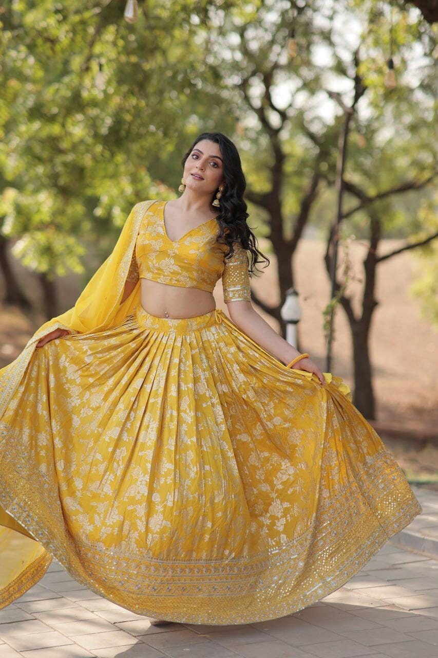 Best bollywood lehengas discount