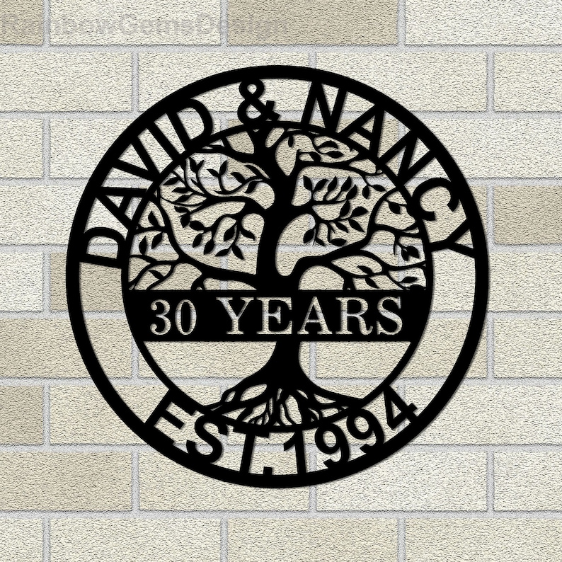 Puede incluir: Arte de pared de &aacute;rbol de la vida de metal negro con los nombres David & Nancy y el texto "30 Years Est 1994".
