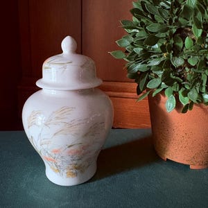 Vintage Otagiri Takahashi Temple Jar: Floral Porcelain Decor with Lid