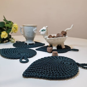 Virkade muggunderlägg / muggbrickor / handgjort underläggsblad, Dryckunderlägg, Bordskydd