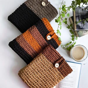 Gehaakte boekdeken, boekhoes, tabletomslag, bijbelomslag, boekenkast, gehaakte boekhoes, leuke en zachte handgemaakte boekhoes