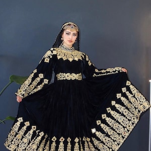 Embroidered Velvet Afghan Dress: Traditional Kuchi Fashion