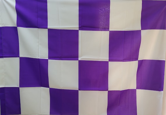 SHATCHI Bandierine in PVC Platinum Jubilee con 24 grandi bandiere bianche viola del Regno Unito, 70° anniversario, giardino, casa, strada, feste, viola e bianco, triangolo
