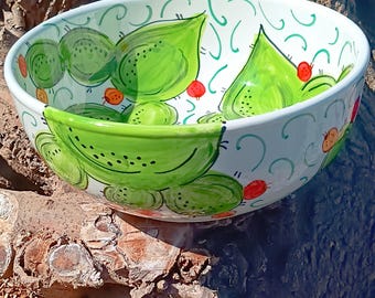 Bowl / bowl 23 centimeters wide by 9 high, handmade ceramic, hand-painted in the Cactus collection.