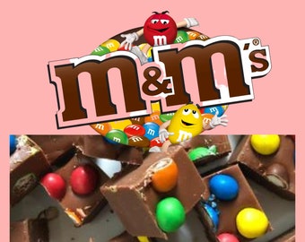 Fudge de chocolate de M&M - Fudges hechos a mano - Dulces artesanales - Dulces gourmet - Dulces frescos a medida - Ideas de regalo - Favores de boda