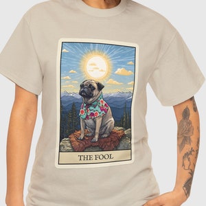 Camiseta de Tarot de Pug, Camiseta para Amantes de los Perros, Carta del Loco, Camiseta Gráfica Unisex, Top Boho Animal, Regalo Místico para Cachorros, Camiseta de Algodón de Manga Corta, Tarot