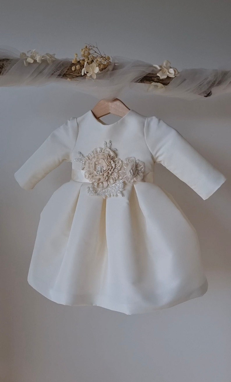 Robe de baptême modèle Evelyn bandeau, robe de baptême, robe de baptême bébé, robe de cérémonie fille, robe de cérémonie bébé,robe de bébé image 9
