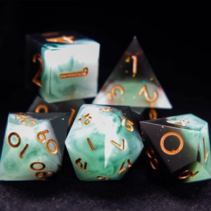 Green Jade Resin Sharp Edge D&D Dice Set for Gifts, Green Black DND Dice Set, Dungeons and Dragons Polyhedral RPG D6, D20 Dice