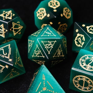 Dark Green DND Dice Set, Green Cat&#39;s Eye Sharp Edge D&D Dice Set, Dungeons and Dragons Polyhedral RPG Gemstone Dice Set