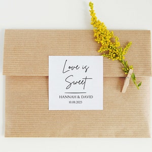 Love is Sweet Aufkleber, Hochzeitstorte, Gastgeschenke, Hochzeitsgeschenke, Torten Aufkleber, quadratische Etiketten