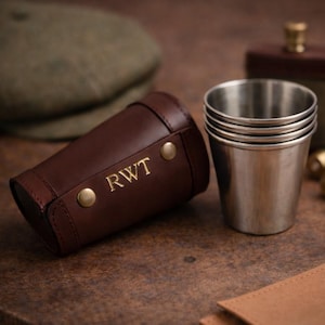 Vasos apilables de cuero personalizados con estribos: juego de 4 vasos o numerados del 1 al 10