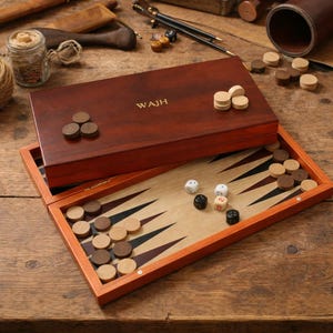 Personalisiertes Backgammon-Set aus Holz, magnetisches Pub-Spiel mit goldgeprägten Initialen