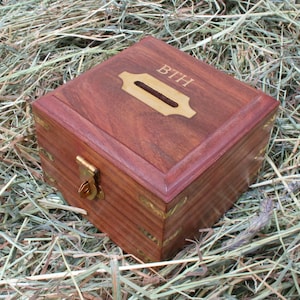 Personalized Wooden Money Box - Customizable Gift for Savings Free Initials Gold Embossing Christmas Gift
