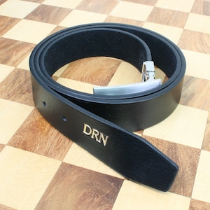Custom Leather Belt with Adjustable Alloy Buckle – Personalized Men&#39;s Gift with Embossed Initials