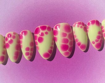 Seafoam & Magenta Blooming Gel Press-on Nails