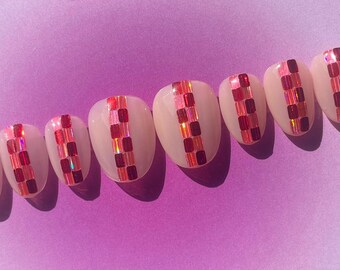 Pink Checkered Sequin Gel Press-on Nails
