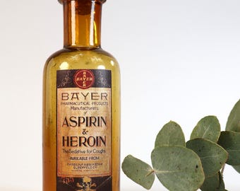 Petit Flacon de pharmacie ancien en verre ambré avec Création d'étiquette Customisation