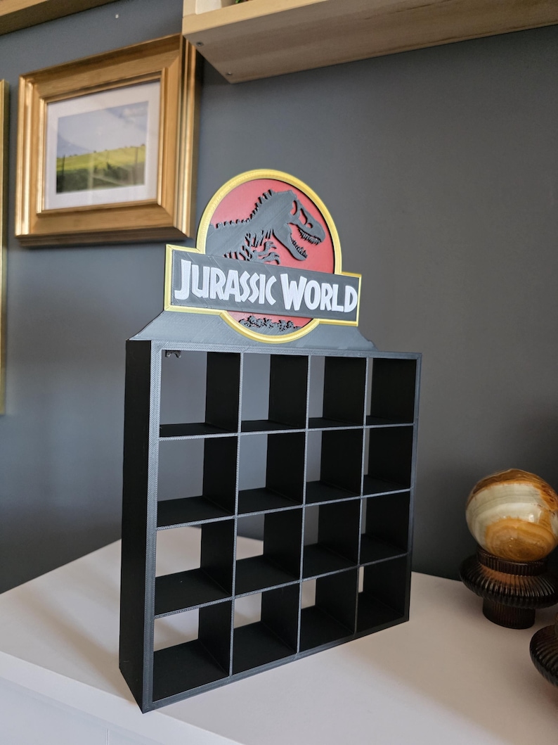 Jurassic World Dinosaur Figure Display Shelf Natoons Kinder Surprise 16 ...