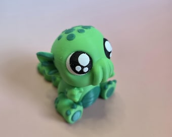 Baby Cthulhu Articulated Figurine 3D Printed Fidget Toy Keychain Mythical Creature Lovecraft Desk Pet