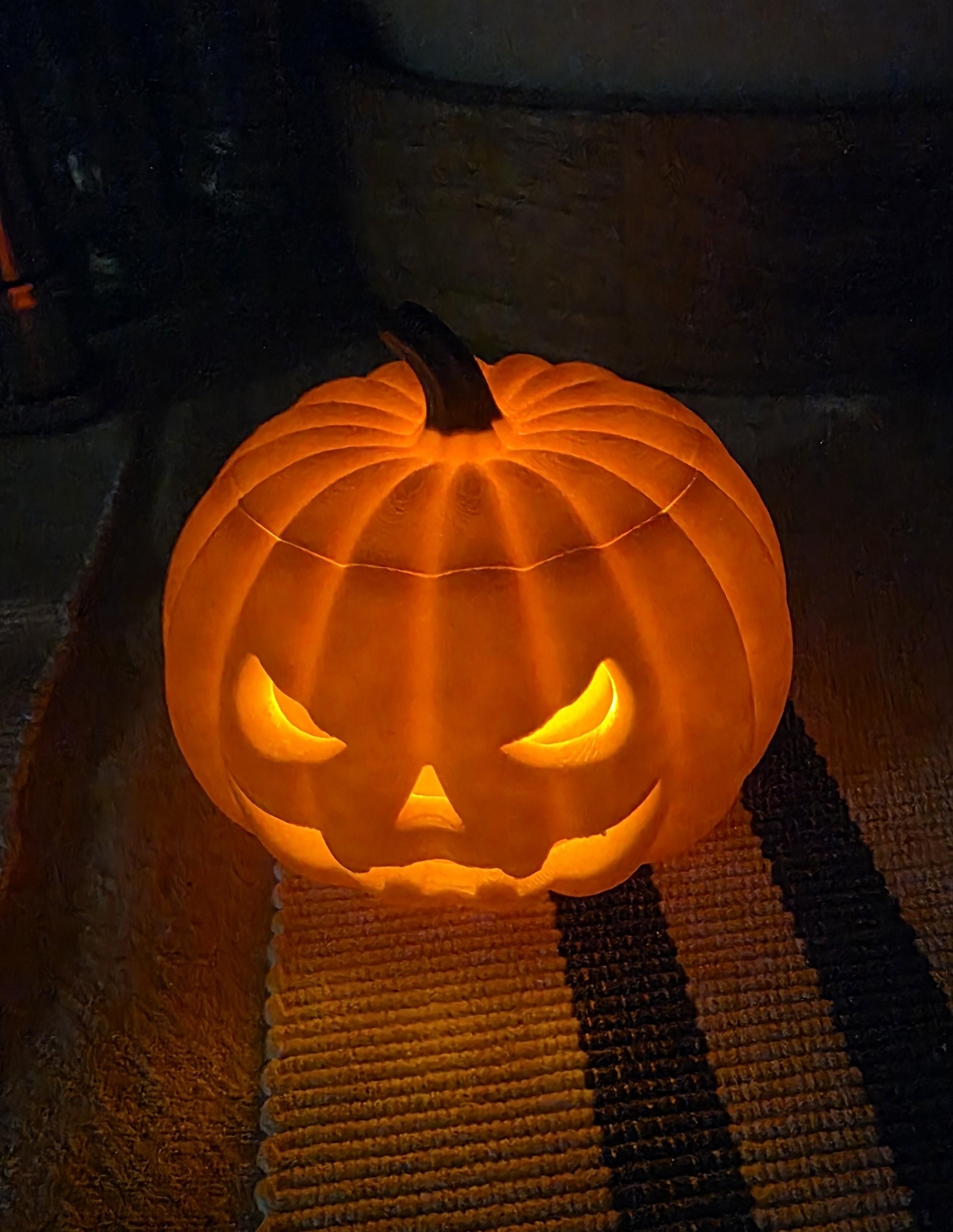 3Dプリントのハロウィンかぼちゃランプ：不気味なジャック・オー