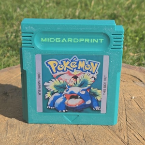 Personligt Nintendo Switch-spelfodral, jättelikt retro-kassettfodral | För 16 spel | Anpassat Pokémon-klistermärke och namn, magnetiskt 3D-tryckt present