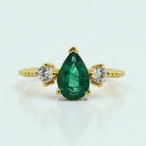 Gold Emerald Ring-Vintage Ring-Statement Ring-Art Deco Ring-Pear Cut Green Emerald Ring-14K Gold Ring Bridal Ring-Ring for women-Dainty Ring