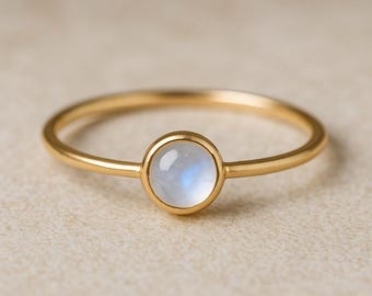 Dainty Moonstone Ring-Round Moonstone Ring-Minimalist Ring-Silver Ring-14K Solid Gold Ring-Stackable Ring-Moonstone Ring-Delicate ring-