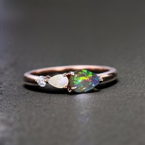 Black Opal Ring-Vintage Ring-Engagement Ring-Art Deco Ring-14K Gold Ring-Anniversary Ring-Bridal Ring-Dainty Ring-Minimalist Ring-Fire Opal