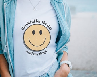 CUSTOM!! Fun T-shirt Gift Smiley Thankful for Custom Tshirt for Gift Retro Smiley Shirt for Custom Gift