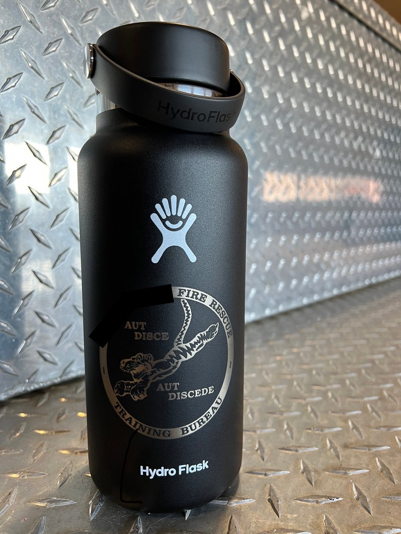 Custom hydroflask metal water bottle laser engraving