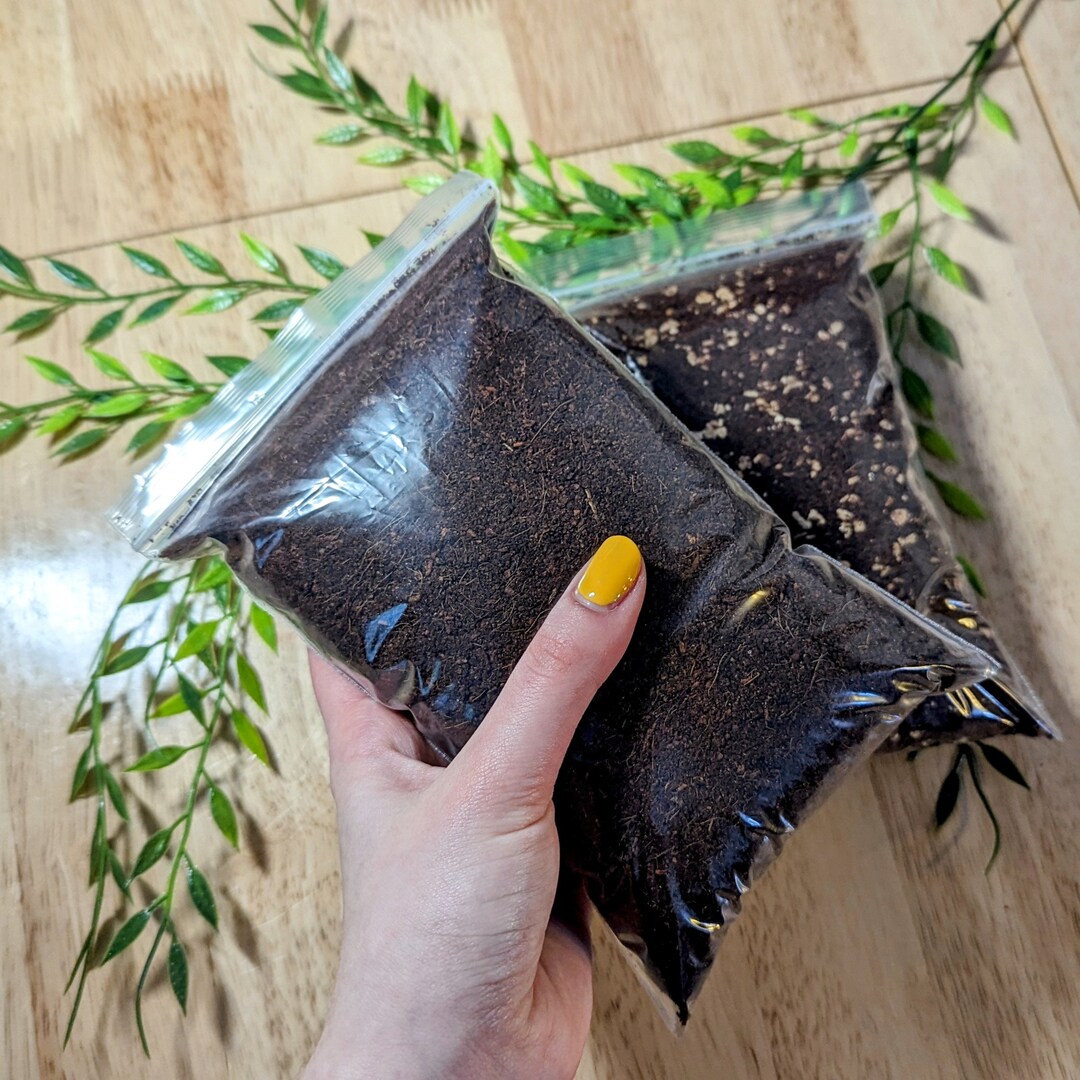 Ready to Use Coco Coir Substrate for Spider, Tarantula, Reptile, Mantis