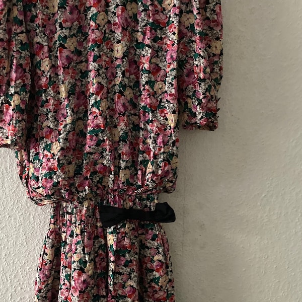 90er Vintage Blumenkleid mit Schleife