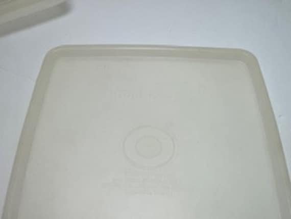 Tupperware Sandwich Container - image 1