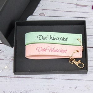Personalisiertes Schlüsselanhängerset für dich, deinen Partner, deine Freundin- zur Hochzeit zum Einzug, Stilvoll, modern - Geschenk in Box