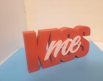Kiss Me Decorative Sign – Valentine’s Day Gift, Shelf Decor, Romantic Ornament, Custom Colours