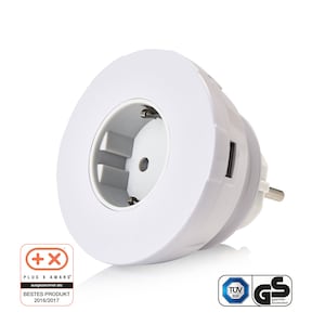 Könnte beinhalten: Weißer Reiseadapter mit einem europäischen Stecker und einem USB-Anschluss. Er hat eine runde, weiße Basis mit einer grauen Steckdose. Der Adapter ist mit dem Text "Plus X Award" und "Bestes Produkt 2016/2017" gekennzeichnet.