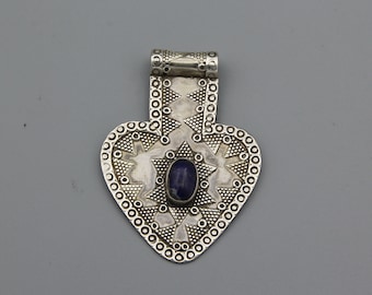 Kazakh Lapis Lazuli Silver Pendant: Ethnic Heart Jewelry