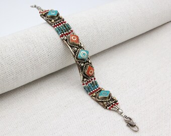Pulsera tibetana de turquesa y coral hecha a mano. Pulsera étnica tribal hecha a mano, regalo para ella.