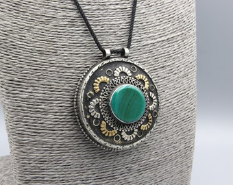 Collar vintage con colgante de ágata afgana: joyería étnica tribal
