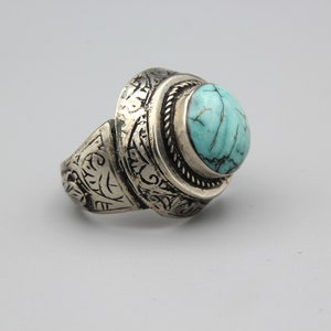 Vintage Afghan Kuchi Round Ring Ethnic Tribal hand crafted Ring Turquoise Stone inlaid ring Size 11.5 US # R195